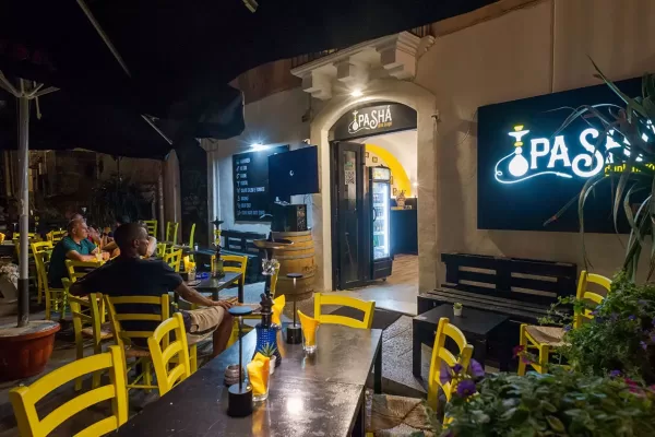 bar con narghile catania Pasha Pub - Drink & Burger - Narghilé