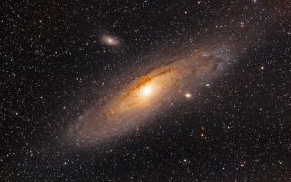 Per gentile concessione di Giuseppe Guercio (GAP) M31, la Galassia di Andromeda Immagine creata con: 130 foto totali, 5 da 5”, 15 da 30”, 30 da 60”, 20 flat, 30 bias, 30 dark,