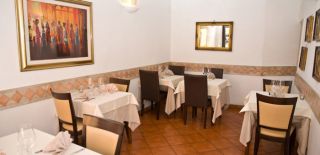 restaurants open august roma Ristorante Tema